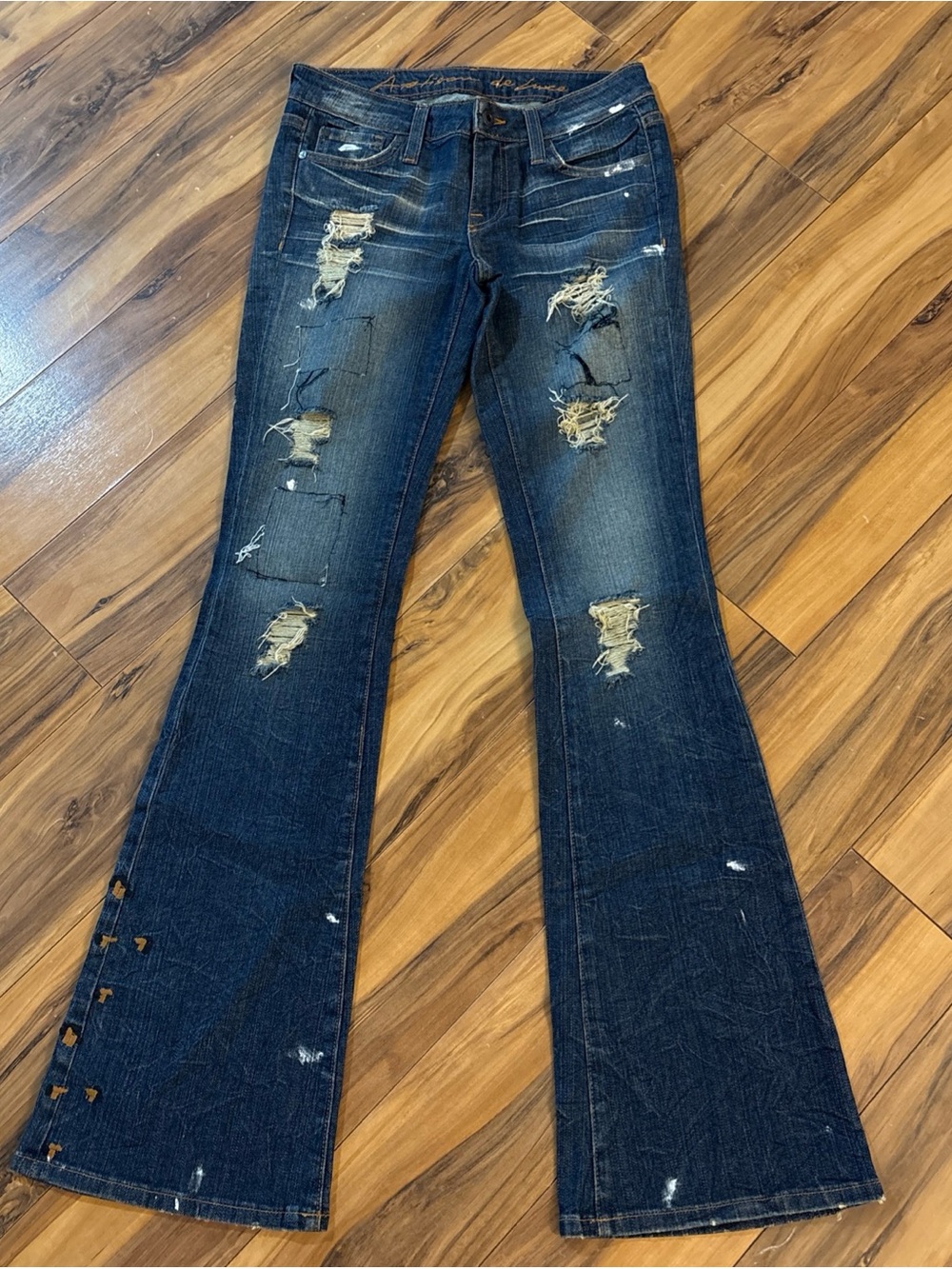 Artisan De Luxe Distressed Women's Flare Jeans